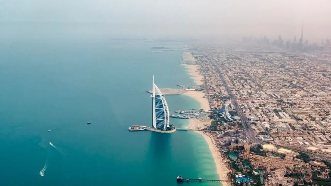 Emiratos Árabes otorgará visados de residencia permanente