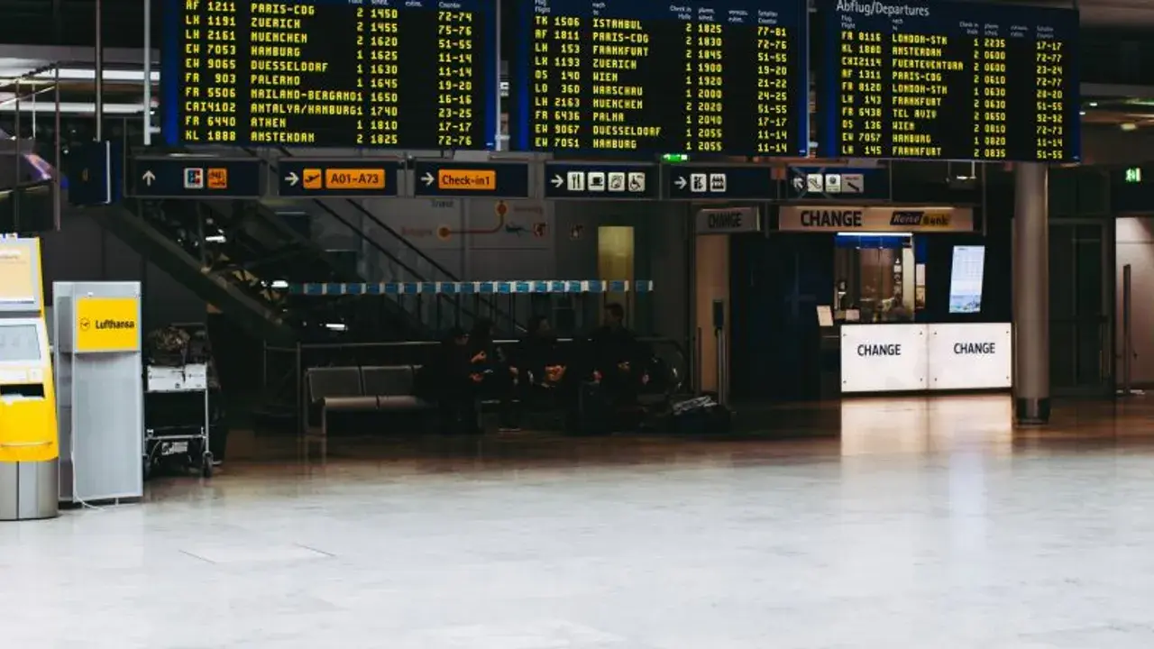 Aeropuertos con riesgo de infección por COVID-19