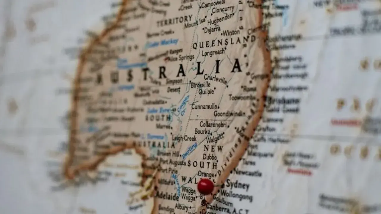 Australia prohíbe viajar a Estados Unidos y Europa