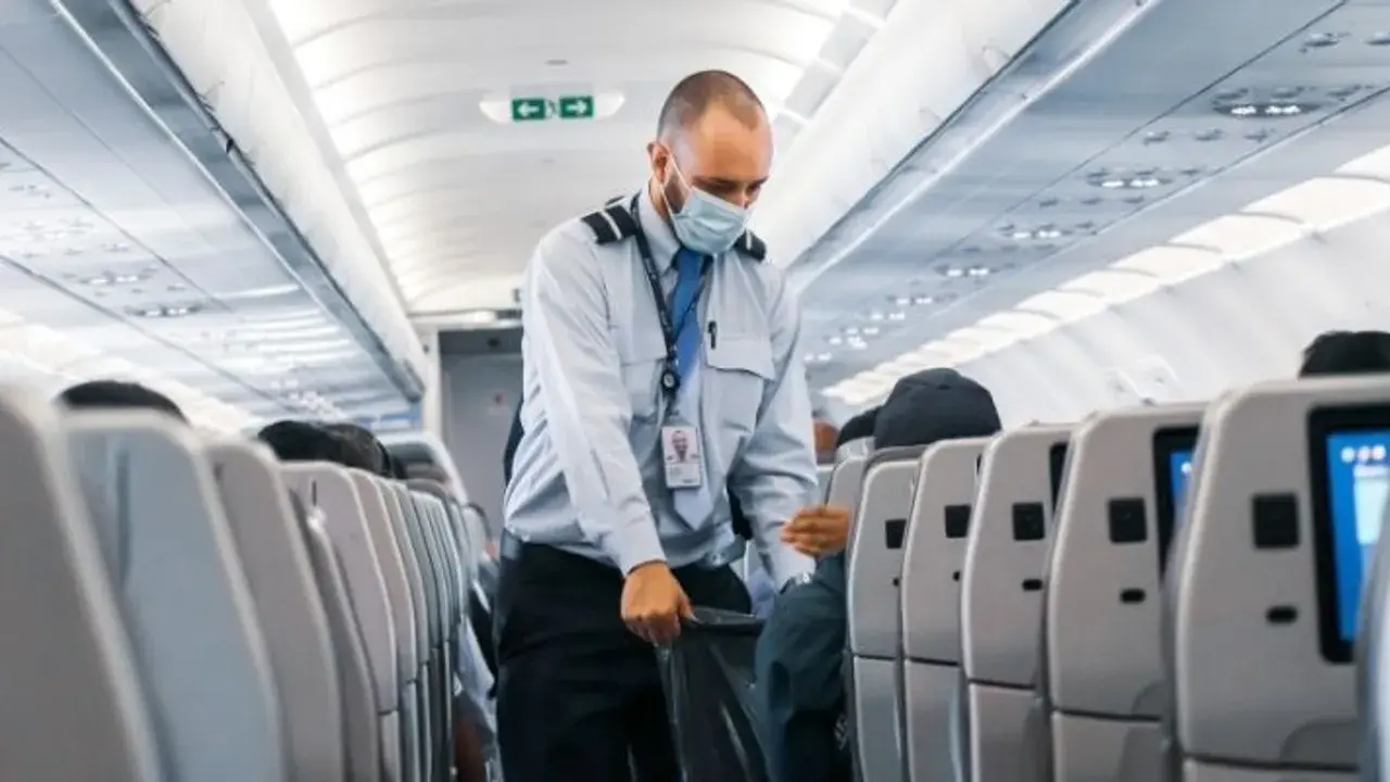 España elimina restricciones a viajeros colombianos