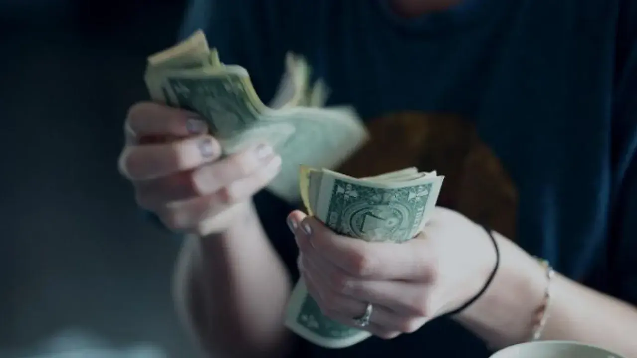 Spain will charge taxes to non-residents with more than 183 days of stay