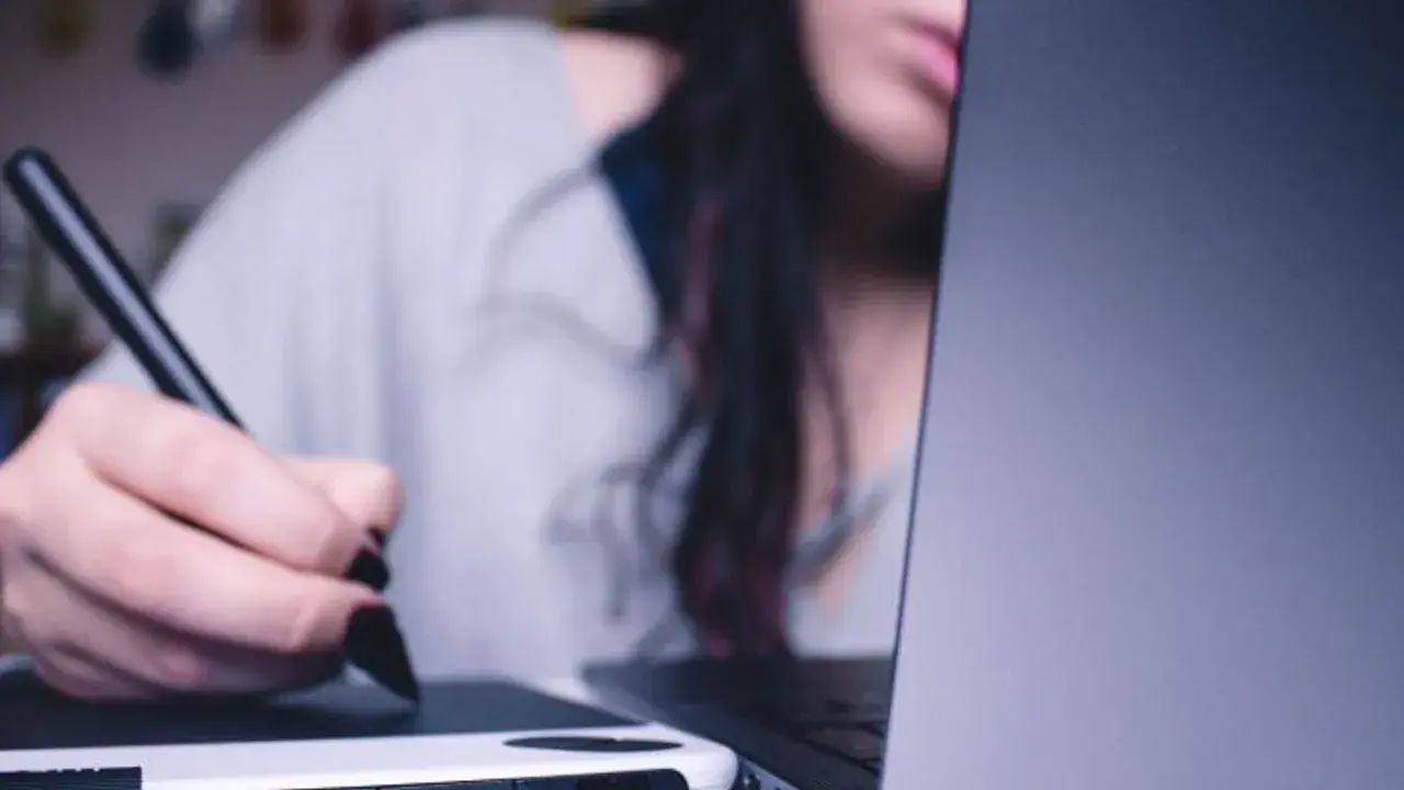 How to apply for spanish authorization to stay for study purposes